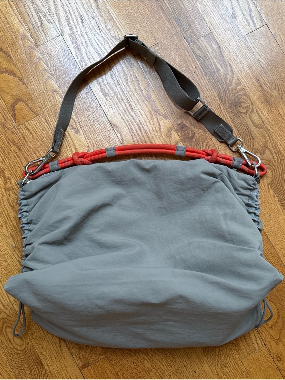 lululemon athletica light gray shoulder bag with orange strap accents - Picture 2 of 10